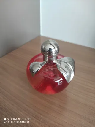 Perfume Nina Ricci Rosa/Rojo
