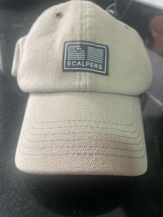 Gorra beige Scalpers para chico