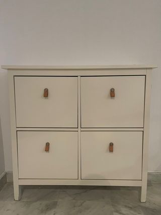 Zapatero Ikea Hemnes Madera y Cuero
