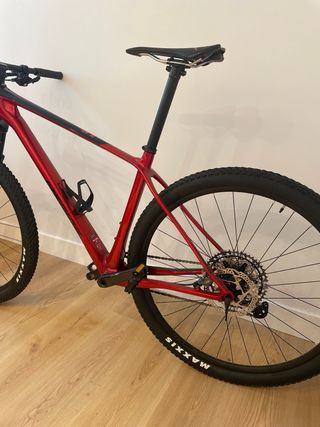 Bicicleta Mérida Nine XT + Rodillo D100 + cassette