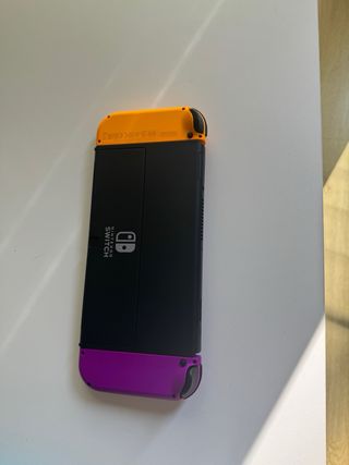 Nintendo Switch OLED Blanca + 4 Mandos + Juego