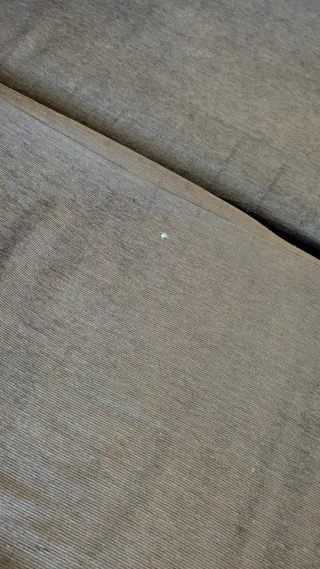 Sofá chaise longue marrón extensible