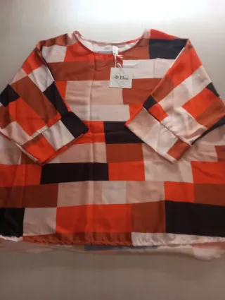 Blusa Elsa Talla Única Nueva con Etiquetas