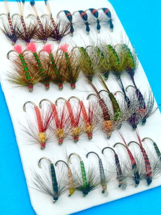 32 Moscas para Pesca de Trucha