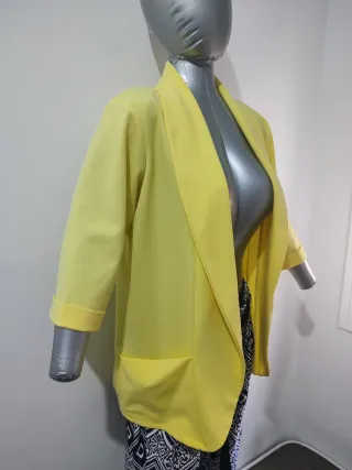 Blazer amarillo M/L