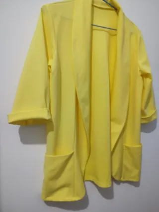 Blazer amarillo M/L
