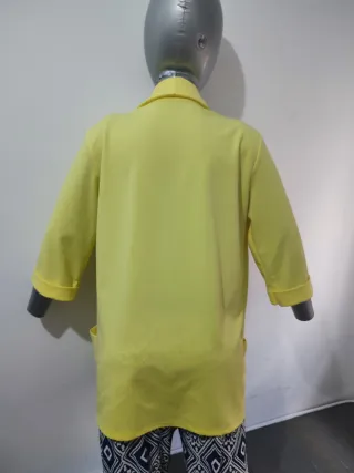 Blazer amarillo M/L