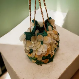 Bolso lentejuelas Zara verde y dorado