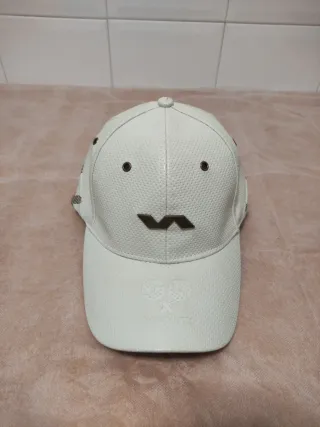 2 Cappelli Varlion Bianchi