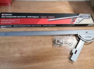 ESCUADRA TRASMPORTADORA DE ANGULOS