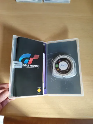 Gran Turismo, PES 2008, Buzz concorso di quiz - 3 giochi per PSP originali