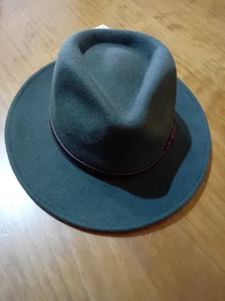 Sombrero fieltro cinta marrón color verde