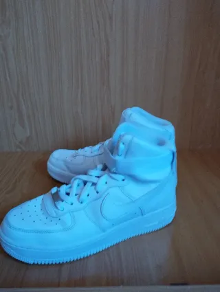 Nike Air Force 1 caña alta T40-41