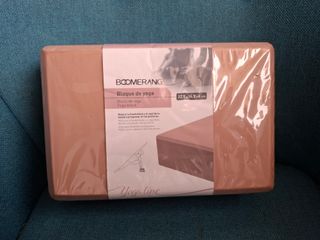 Bloque de Yoga Boomerang Rosa 22.5x14.5x6cm