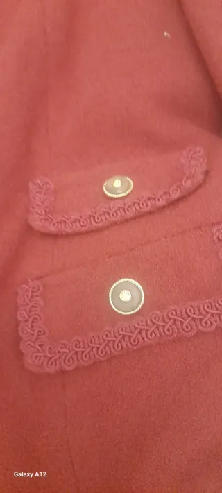 Conjunto chaqueta y falda rojo