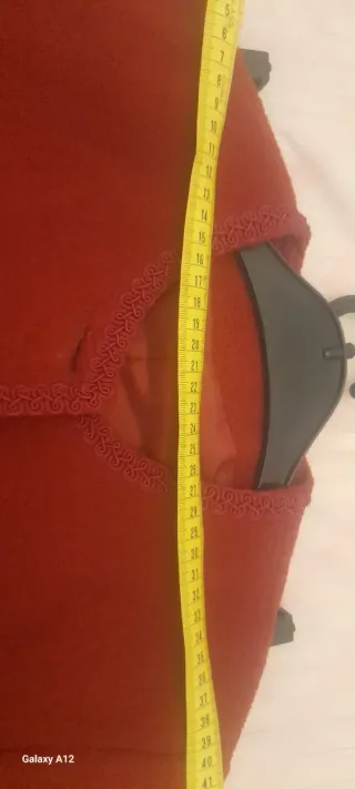 Conjunto chaqueta y falda rojo