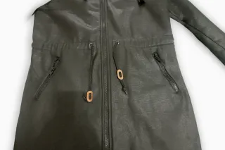 Streetwear d’inverno: parka nero Urba Boy taglia L