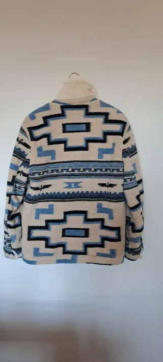 Chaqueta borreguillo estampado