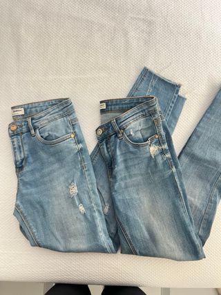 Lote 2 Vaqueros Skinny Stradivarius Talla 36