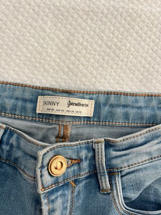 Lote 2 Vaqueros Skinny Stradivarius Talla 36