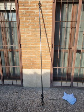 Bastone Tende con Lavorazioni Artigianali