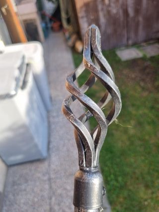 Bastone Tende con Lavorazioni Artigianali