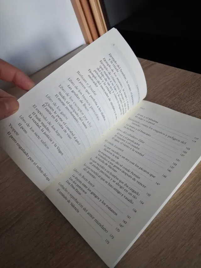 Cuentos de la Edad Media (Castalia Prima) (Span...