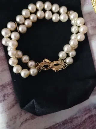 Pulsera doble de perlas y cierre joya