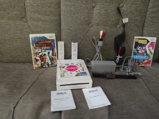 Console Wii + Accessori e Giochi