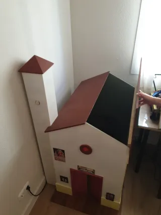 Iglesia de madera hecha a mano de gran tamaño