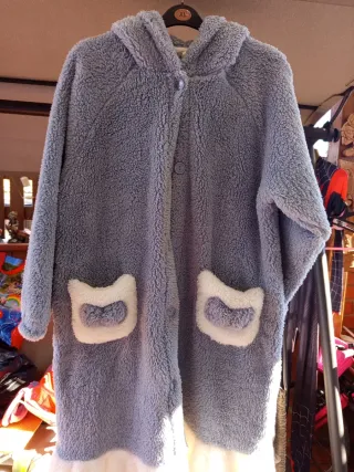 Bata polar azul con capucha talla L