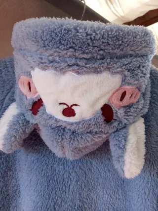 Bata polar azul con capucha talla L