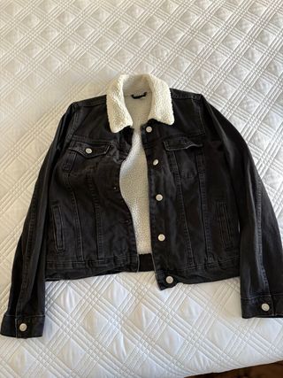 Chaqueta vaquera forro borreguito Stradivarius S