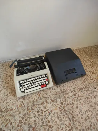 Máquina escribir Olivetti Lettera 42 Vintage 1973