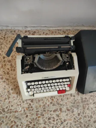 Máquina escribir Olivetti Lettera 42 Vintage 1973