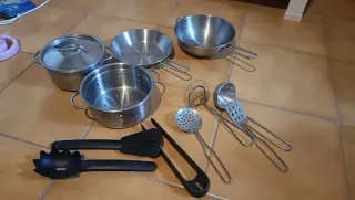 Cocina de madera infantil con accesorios