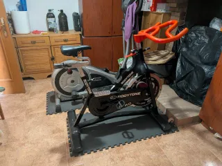 Bicicleta Spinning BODYTONE GIRO