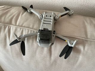 DJI Mavic Mini y DJI Neon