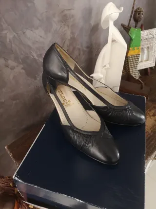 Zapatos MONTERREY Piel Talla 40 Negros