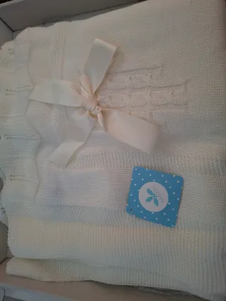 Toquilla bebé Sardon tejida