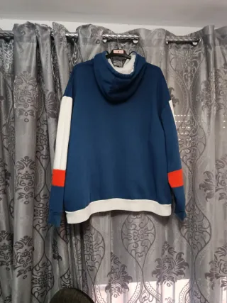 Sudadera Kiabi Azul y Blanca