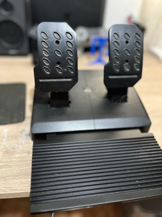 Volante y pedales naori ps4