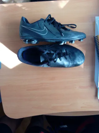 Zapatillas de fútbol Nike negras
