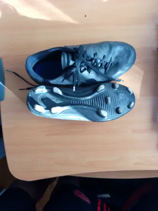 Zapatillas de fútbol Nike negras