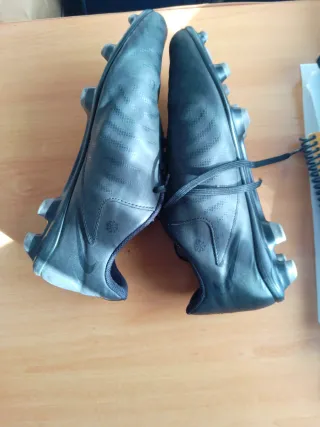 Zapatillas de fútbol Nike negras