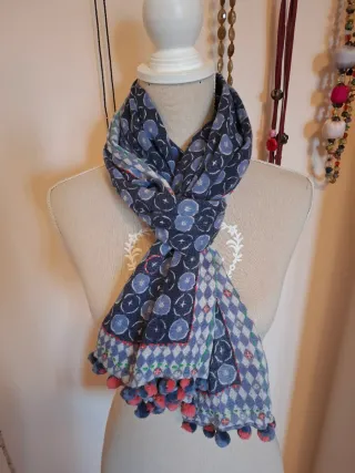 Sciarpa/scialle blu e rosa con nappe