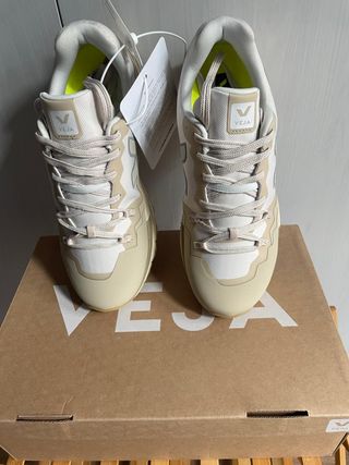 Scarpe Veja Fitz Roy Trek-Shell Beige/Bianco