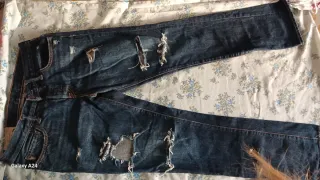 Pantalones vaqueros hombre rotos