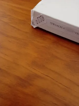 Cartera tarjetero marrón con goma