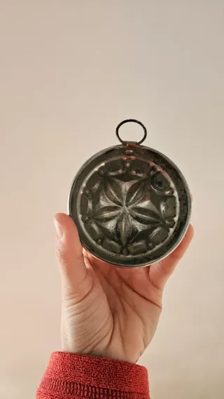 Stampo in rame antico da appendere